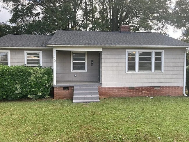Building Photo - 705 Whitehall Rd Rental