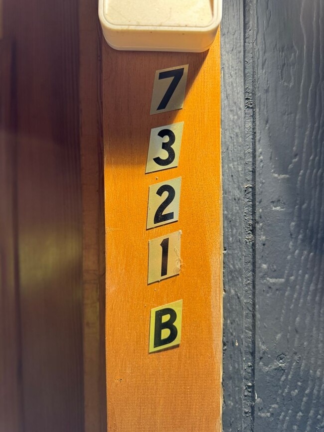 Photo - 1bd/1ba Seattle Home
