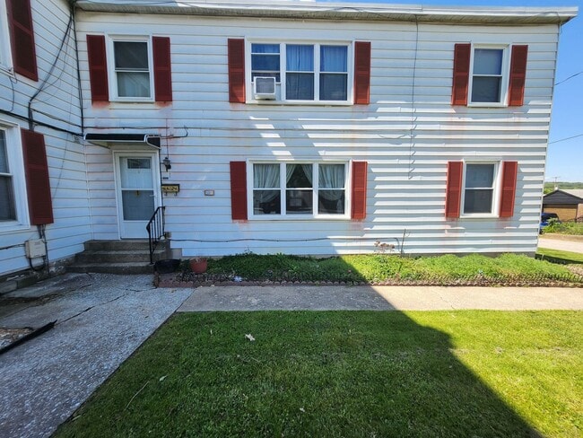 Photo - 1221 E Philadelphia St Unit 1st Floor