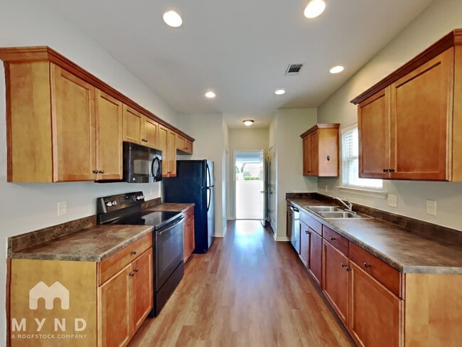 Photo - 1192 Washington Dr
