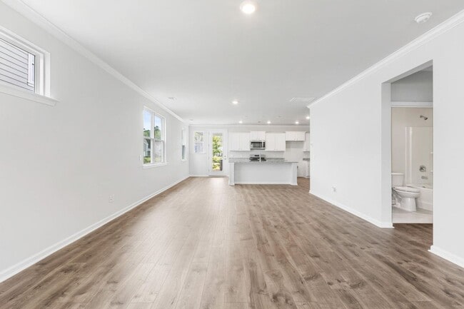 Photo - Move-In Ready Home with Luxury Finishes & Prime Location!