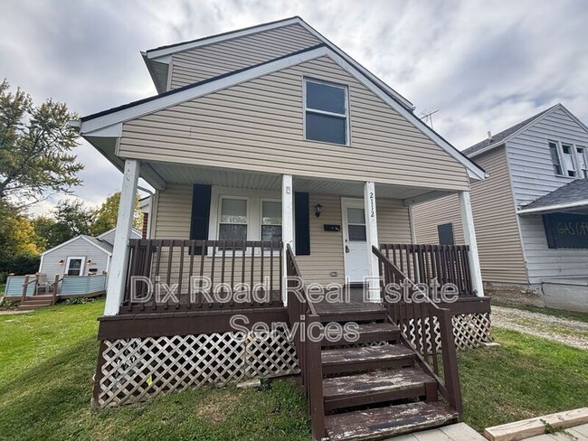 Photo - 2112 Lodell Ave