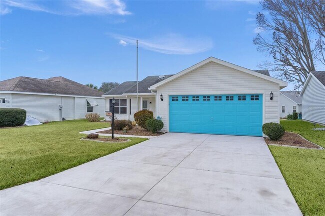 Photo - 807 Ramos Dr