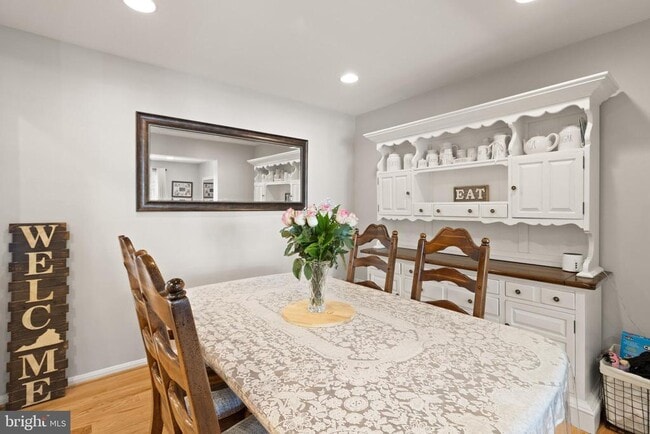 Photo - 8573 Tyrolean Way