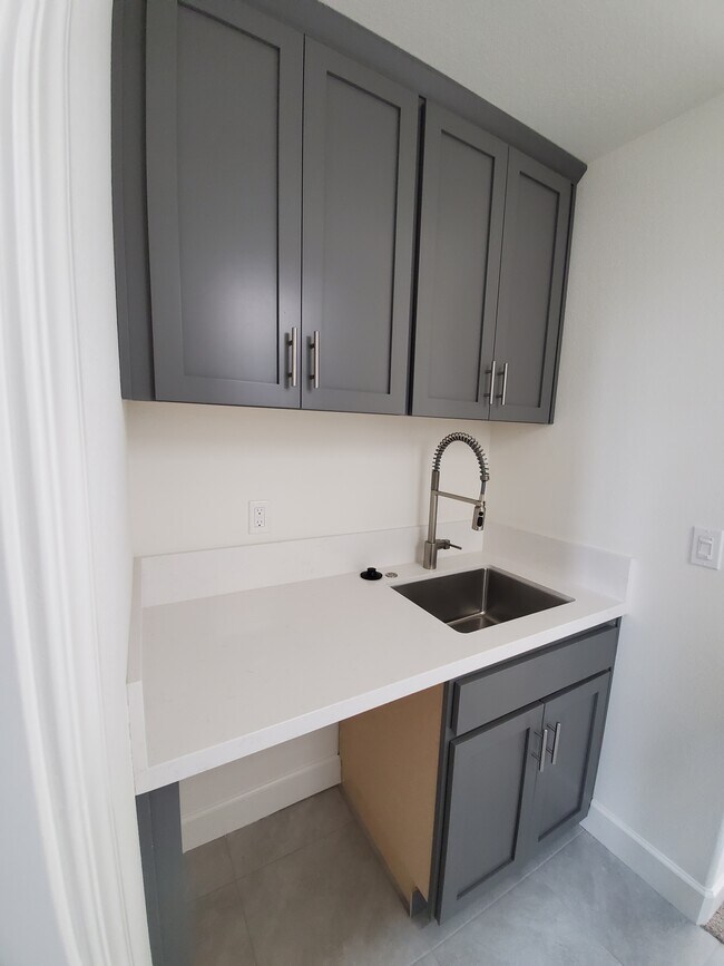 Photo - 8097 Oxbow Landing Loop