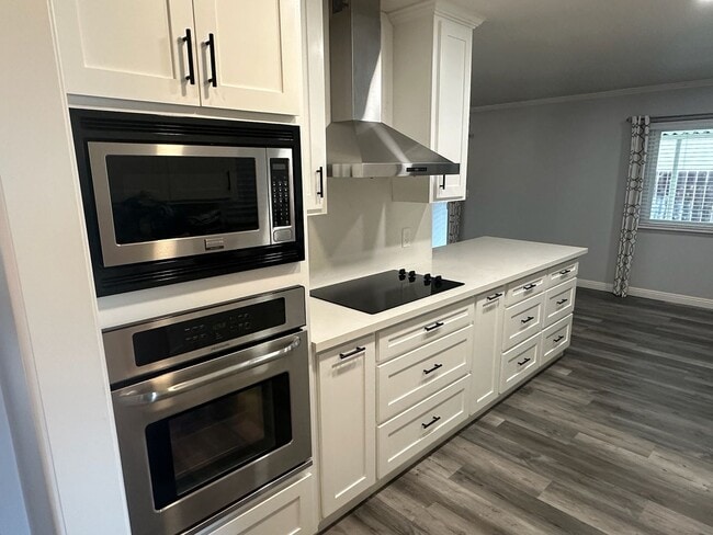 Photo - 837 N Mahaleb St