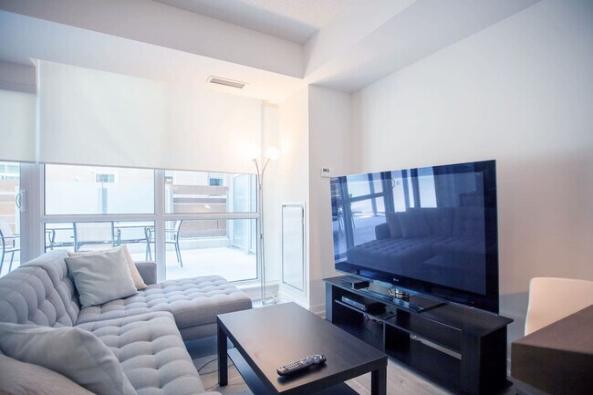 Photo - 199 Richmond St W Unit SI ID1579053P