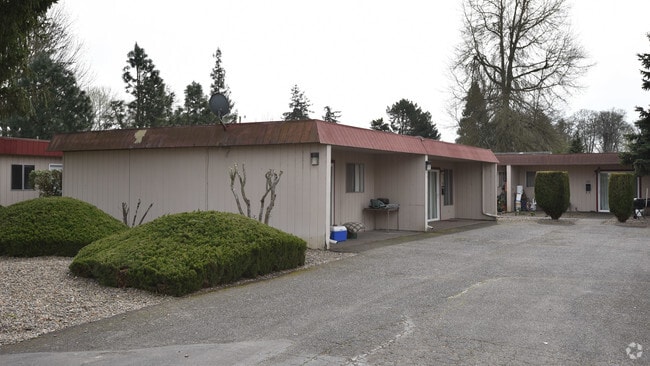 Photo - Ashley Manor