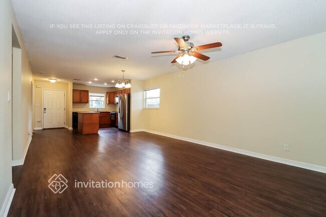 Photo - 2512 Casilla Wy S