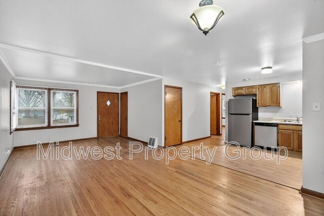 Photo - 1015 Avant Dr