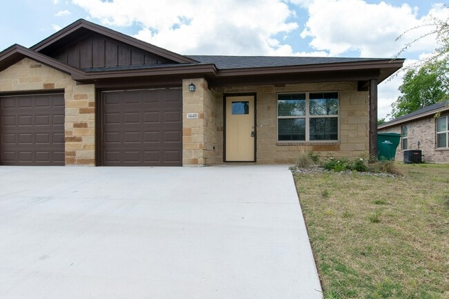 Building Photo - 344 Arnold Dr