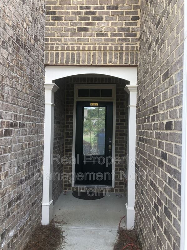 Photo - 1175 Hampton Oaks Dr