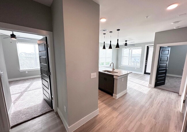 Photo - 5005 E Parmer Ln