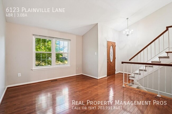 Photo - 6123 Plainville Ln