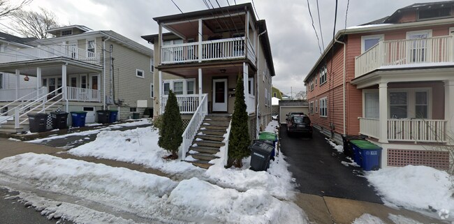 Building Photo - 34 Chetwynd Rd Unit 1 Rental