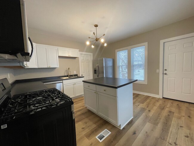 Photo - Nicely updated- Four Bedroom Home on the NE side of Grand Rapids!