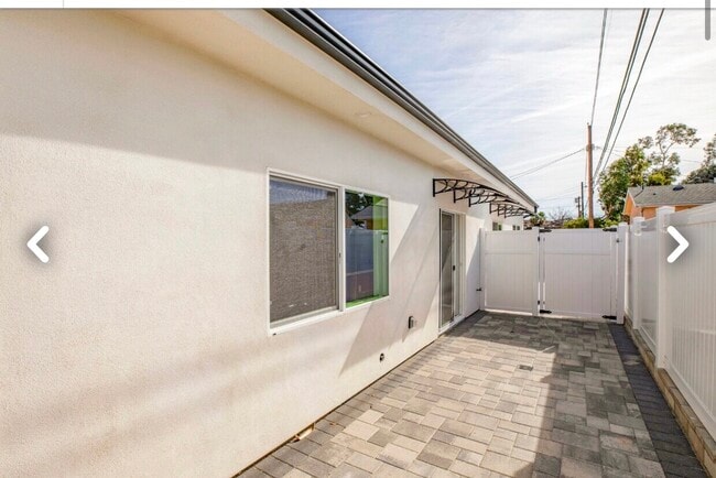 Photo - 2033 N Frederic St