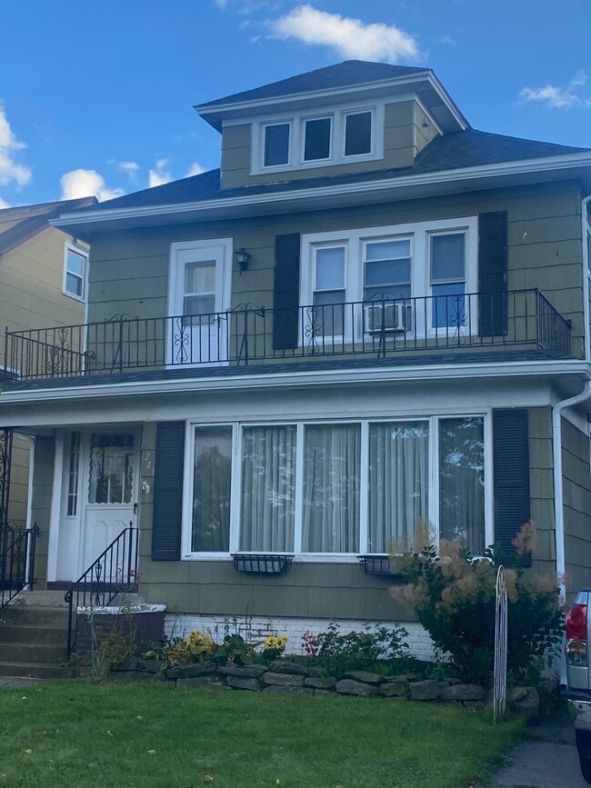 Photo - 241 Tacoma Ave