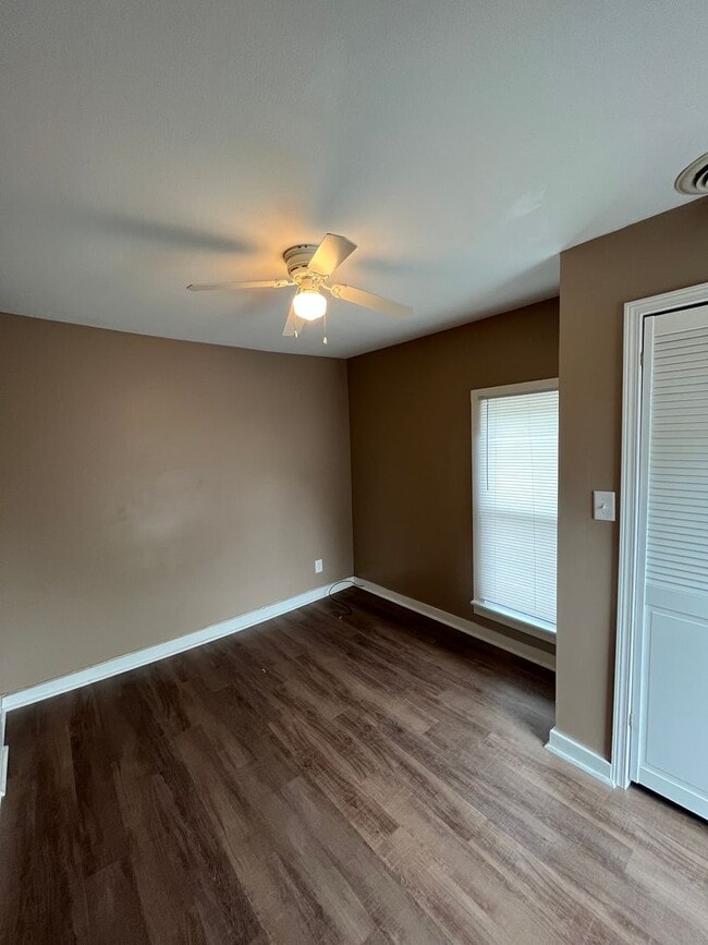 Photo - 208 W Miller St Unit 02