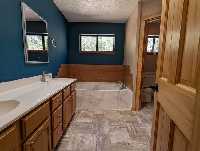 Photo - 4 Cavaletti Ct