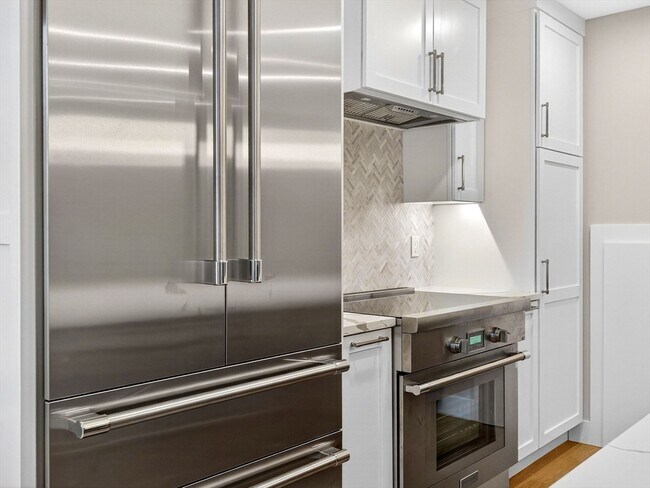 Photo - 551 E 7th St Unidad 1