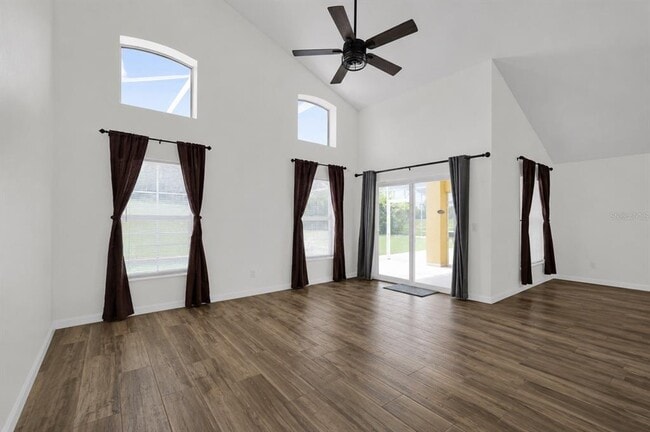 Photo - 204 Gleneagles Dr