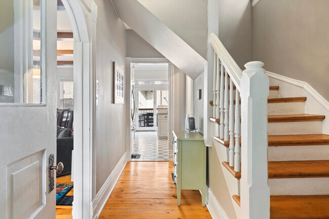 Photo - 3438 N Paulina St