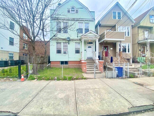Photo - 68 Stegman St