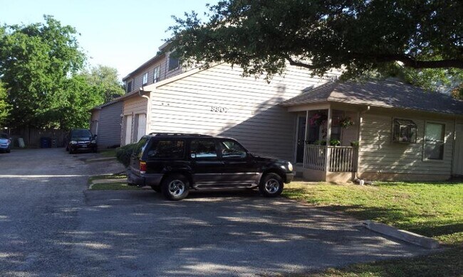 Photo - 8807 Schick Rd