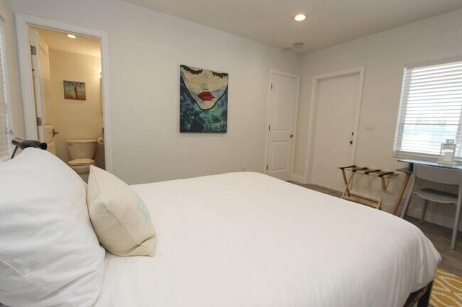 Photo - 2916 Bayshore Dr