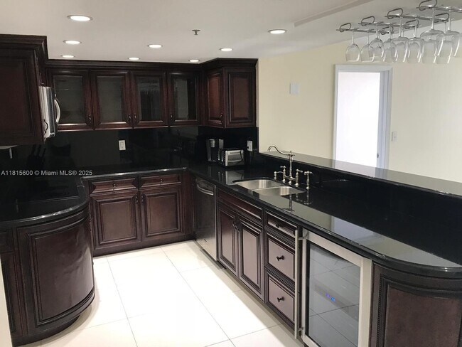 Photo - 1717 N Bayshore Dr Unit A-3646