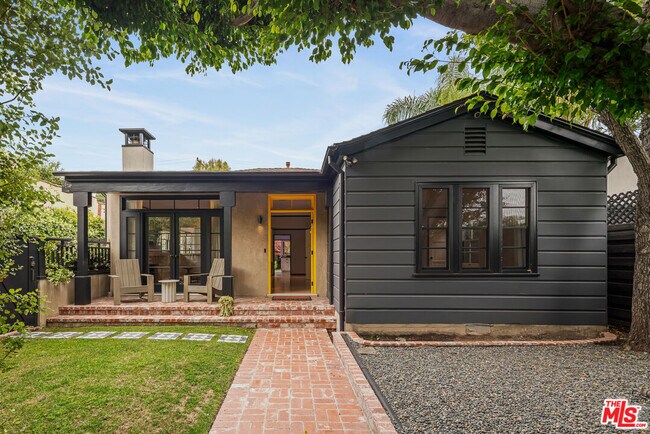 Photo - 381 Huntley Dr