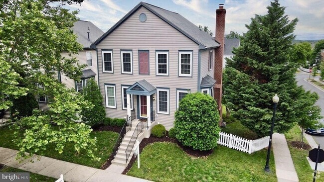 Building Photo - 20400 Charter Oak Dr Rental