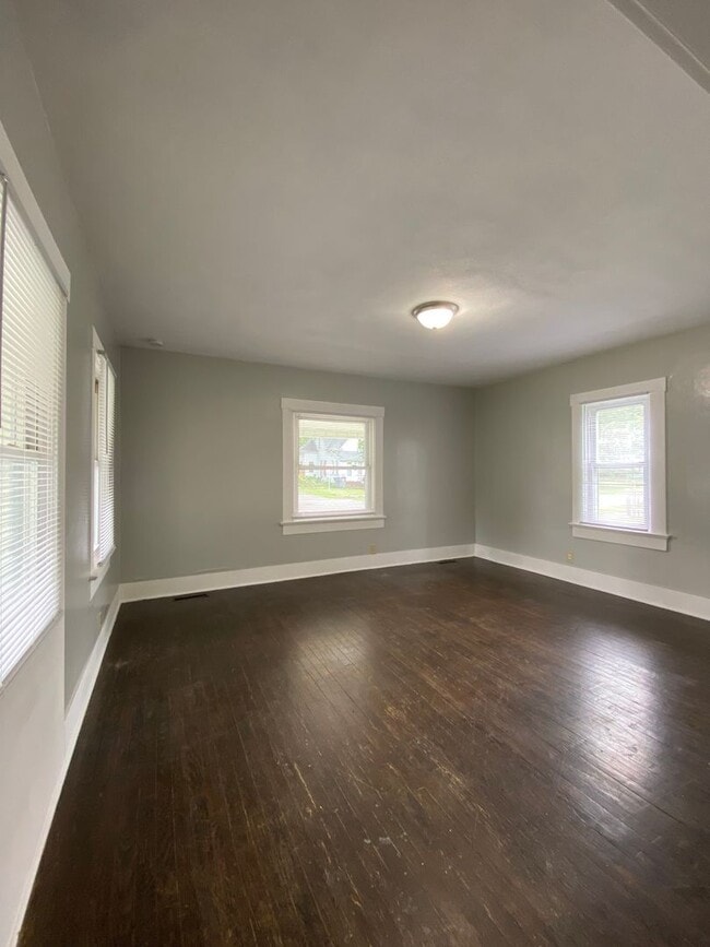 Photo - 615 W Wilkinson St