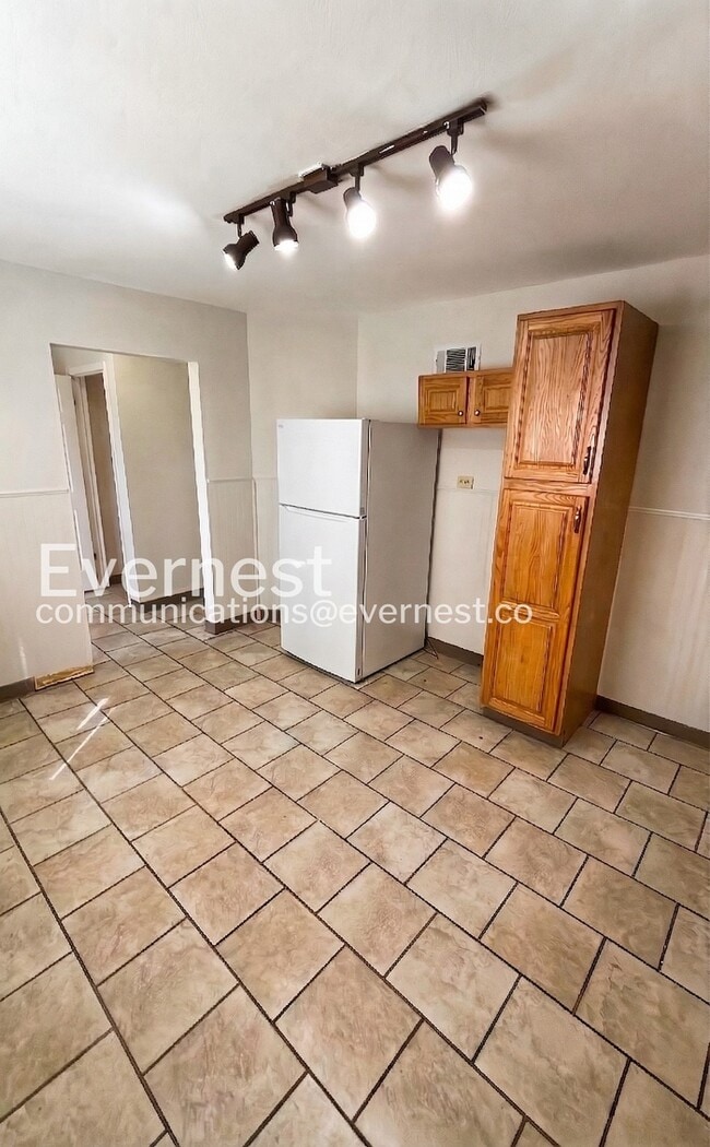 Photo - 9717 Dennis Dr