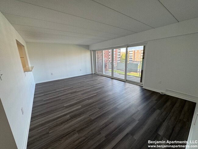 Photo - 53 Hill Rd Condo Unit 407