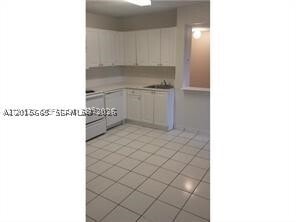 Photo - 5100 SW 41st St Unit 322