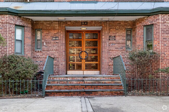 Entrance - 3441 78th St