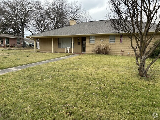 Building Photo - 203 Melody Ln Rental