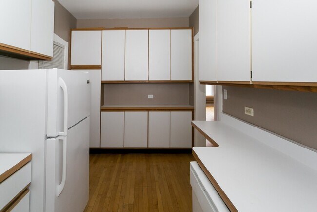 Photo - 1324 Oak Ave Unit C2