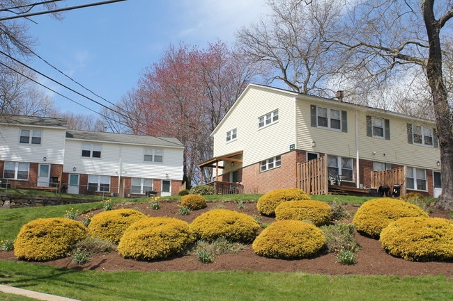 Rippowam Park Apartments