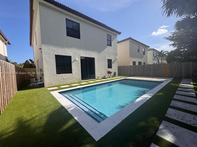 Photo - 10003 NW 89th Ter (Doral, FL)