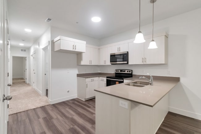 Photo - 710 715 S Unit J201