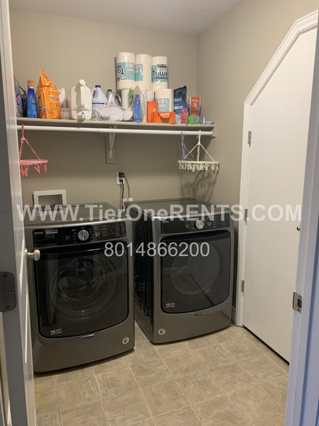 Photo - This property offers a NO DEPOSIT option available for qualified renters!