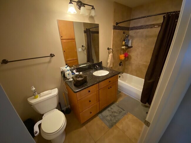 Photo - 4749 Orange Grove Ave Unidad B