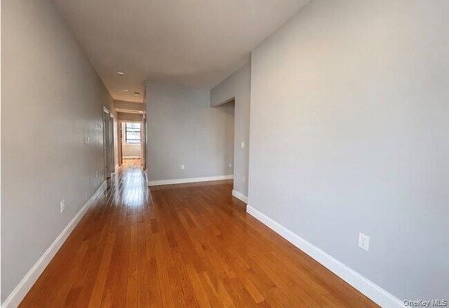 Photo - 104-14 120th St