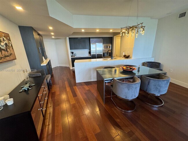 Photo - 400 Alton Rd Unit 905