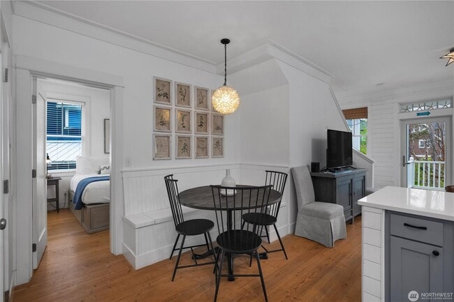 Photo - 31 Sellwood Ln