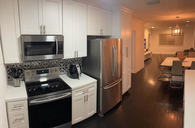 Photo - 1955 Washington St