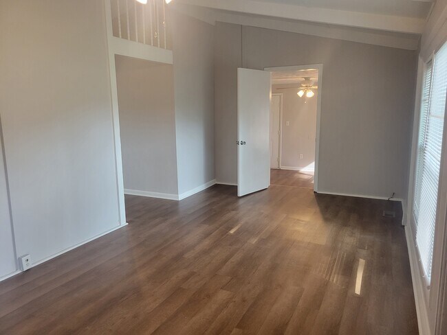 2161 Bingham Dr
